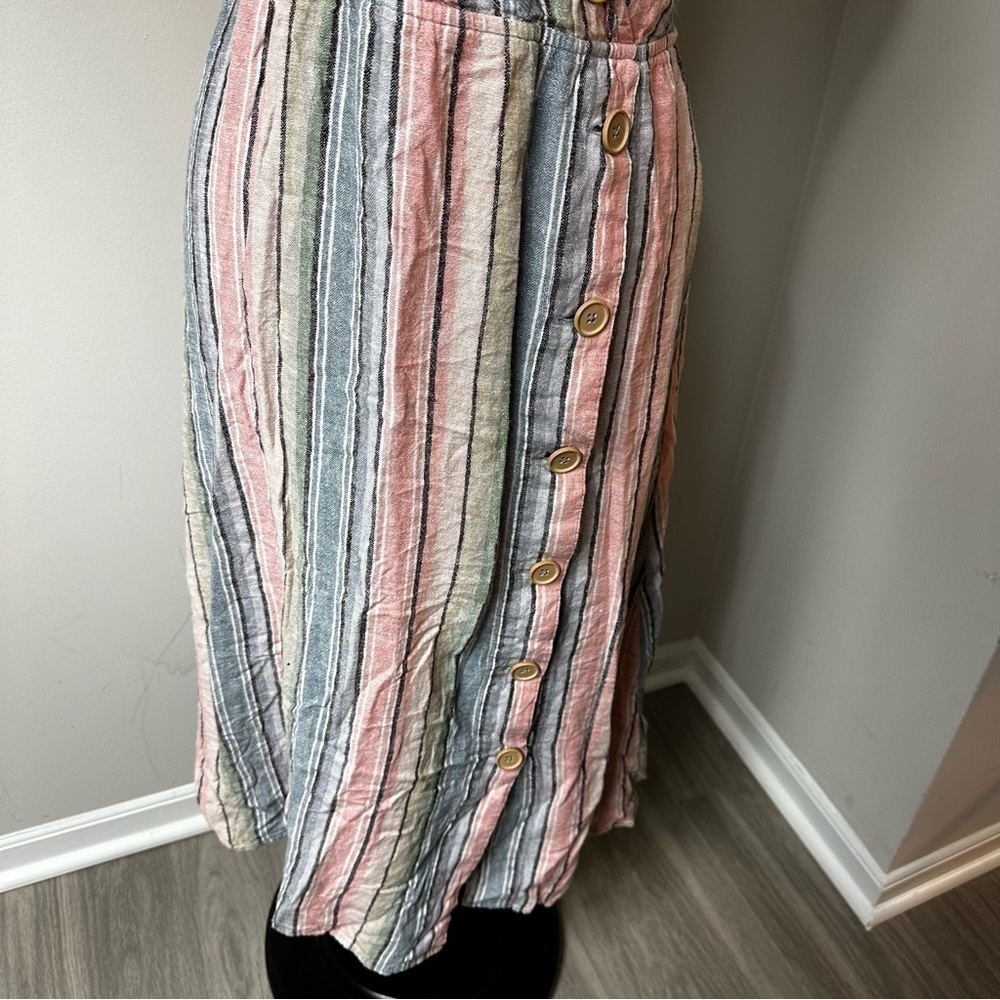 Indigo Rein Pastel Linen Blend Striped Button V Neck Midi Dress in Size Medium - Picture 3 of 6